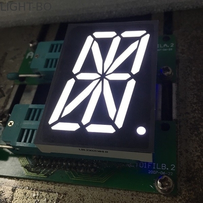 Zuiver wit LED-display met 16 segmenten voor digitale indicatoren Multimediaproducten