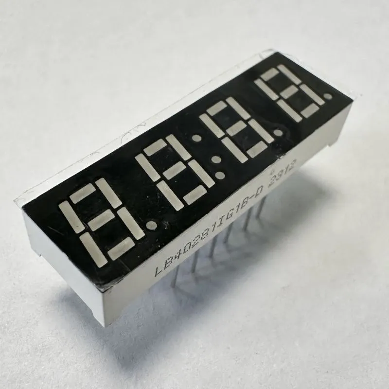 Groen 4 cijfers 7 mm LED-scherm 7 segment gemeenschappelijke anode voor temperatuurcontroller 1